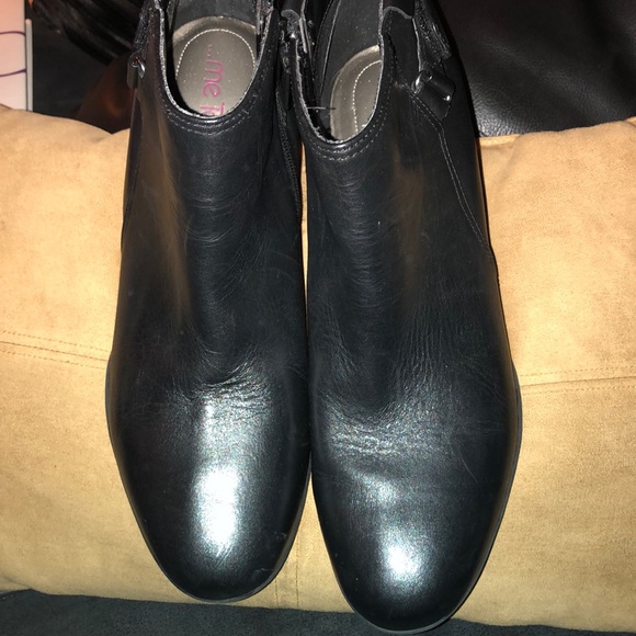 ME TOO HARP BLACK LEATHER WEDGE ANKLE BOOTS SZ. 11 - Picture 1 of 9